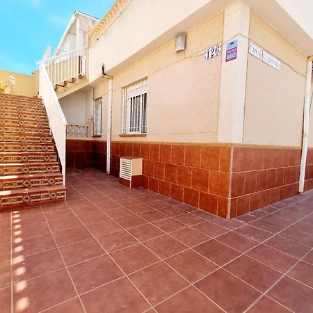 Elegance And Comfort Steps From Carrefour Torrevieja