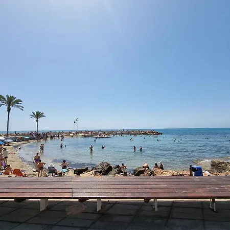 Elegance And Comfort Steps From Carrefour Torrevieja